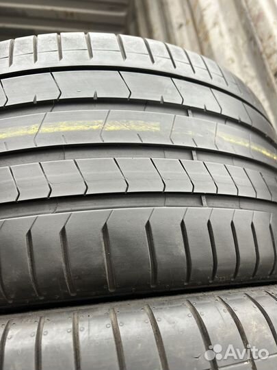 Pirelli P Zero PZ4 275/30 R20