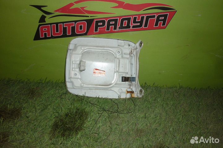 Лючок бензобака toyota AZV55,AZV50,SV55,SV50,ZZV50