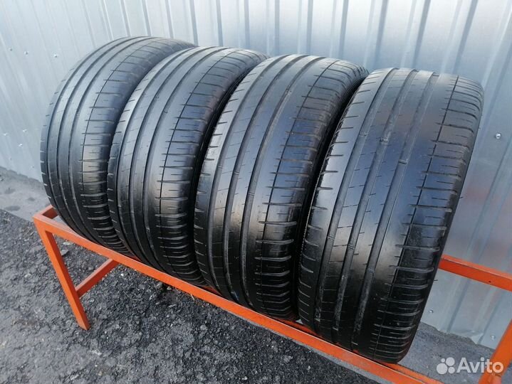 Michelin Pilot Sport 3 215/45 R16 90V