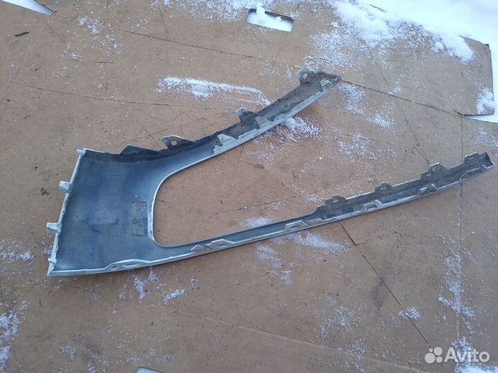 Окантовка птф правая Volkswagen Touareg 2