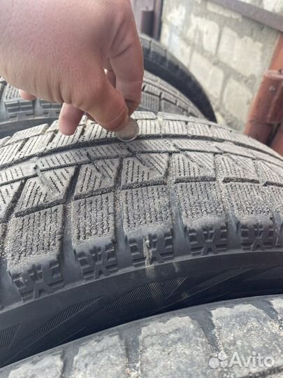 Bridgestone Blizzak Revo GZ 205/60 R16