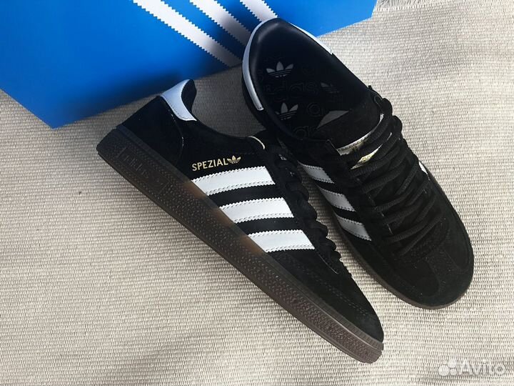 Кроссовки adidas spezial black