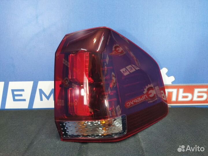 Фонарь правый внешний Kia Mohave