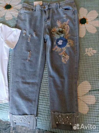 Комплек джинсы и футболка