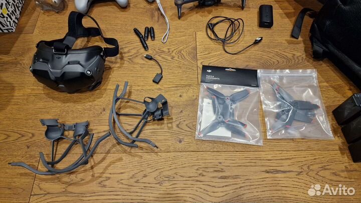 DJI FPV Combo + Fly More Kit + Motion Controller