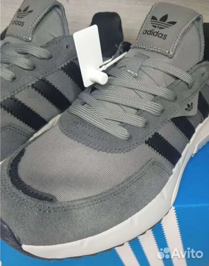 Adidas мужские кроссовки