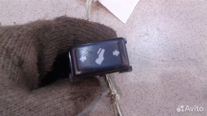 Кнопка многофункциональная Infiniti QX56 JA60 200