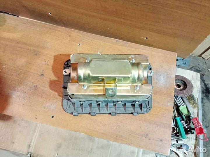 Подушка безопасности пассажирская Geely MK