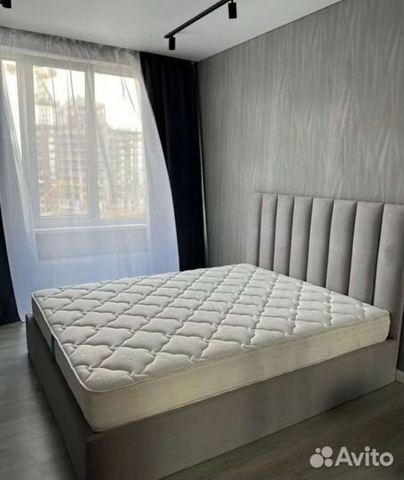 Кровать