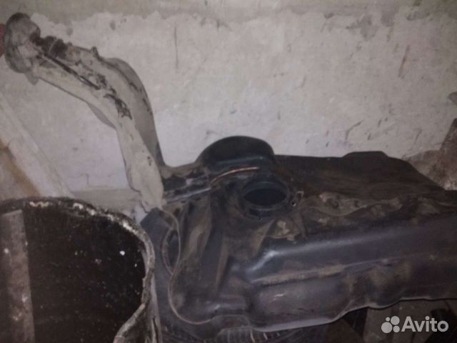 Бензобак Гольф 3