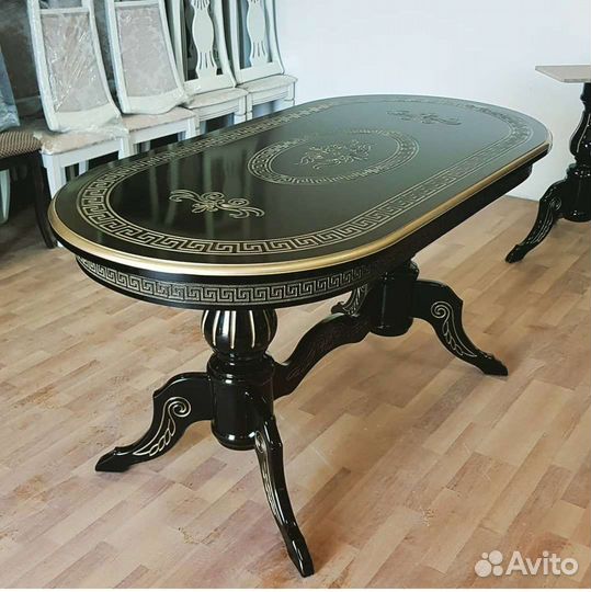 Стол Лапка (версаче)