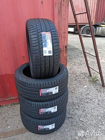 RoadX RXQuest SU01 285/40 R21 109Y