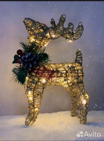 Новогодний олень светящийся