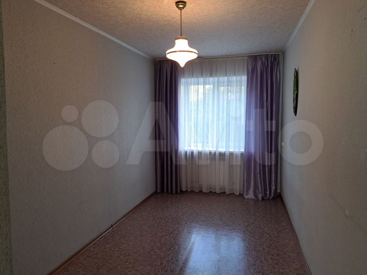 2-к. квартира, 43 м², 1/5 эт.