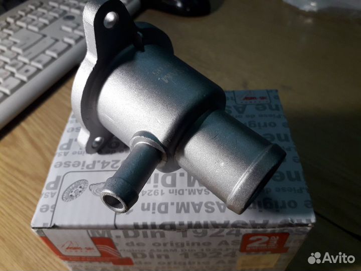 Корпус термостата металл Рено Логан Лада Ларгус