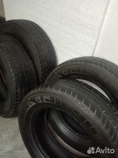 Jinyu Winter JW-51 215/65 R16