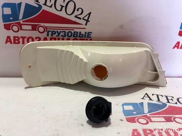 Повторитель поворота передний левый Mercedes-Benz