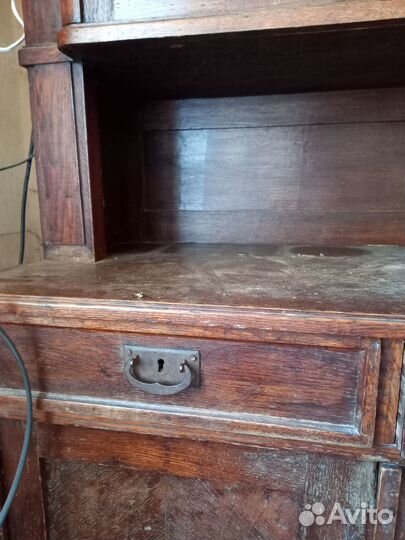 Старинный буфет