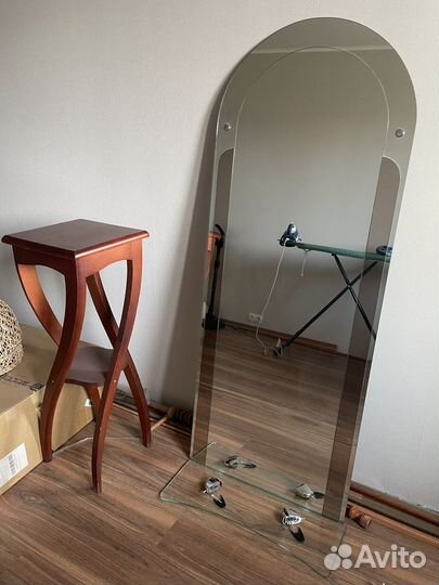 Зеркало настенное