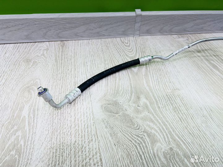 Патрубок Mercedes W213 A2138300801