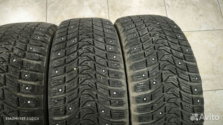 Michelin X-Ice North XIN3 215/55 R17