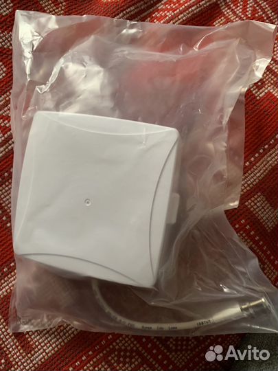 Petra-9s, антенна панельная