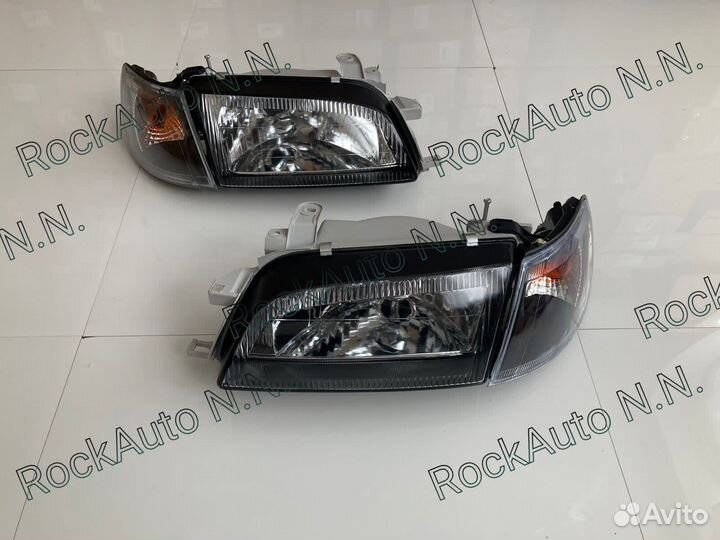 Фара (комплект) Toyota Caldina (1992-1996)