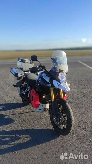 Suzuki V Strom DL 1000