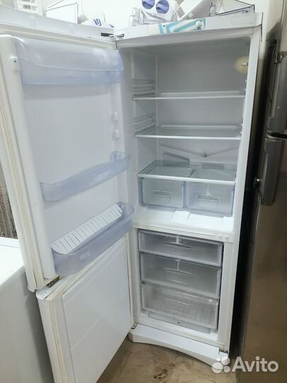 Холодильник Indesit 1,68м