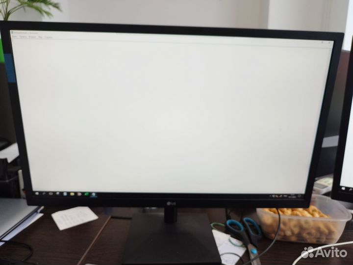 Монитор 24 дюйма LG