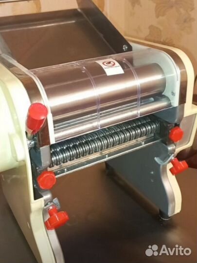 Тестораскатка лапшерезка электрическая