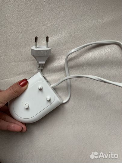 Зарядник для зубной щётки Philips