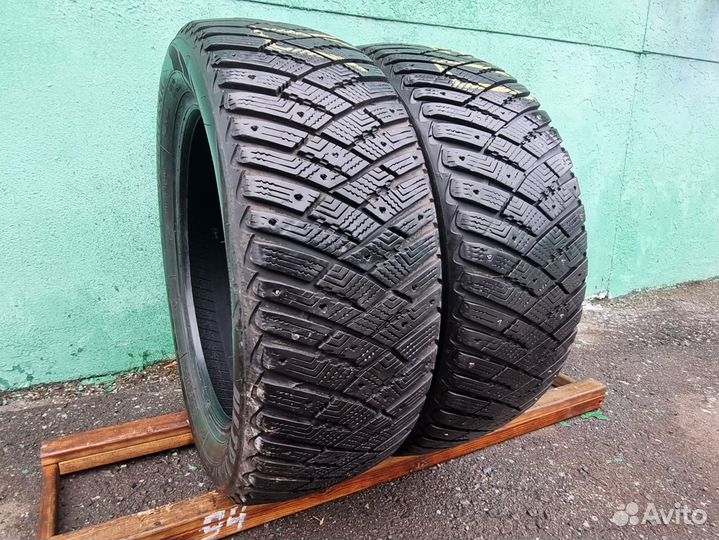 Goodyear Ultragrip Ice Arctic 215/55 R17 98T