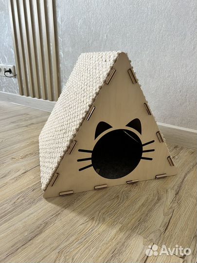 Домик для кошки, когтеточка