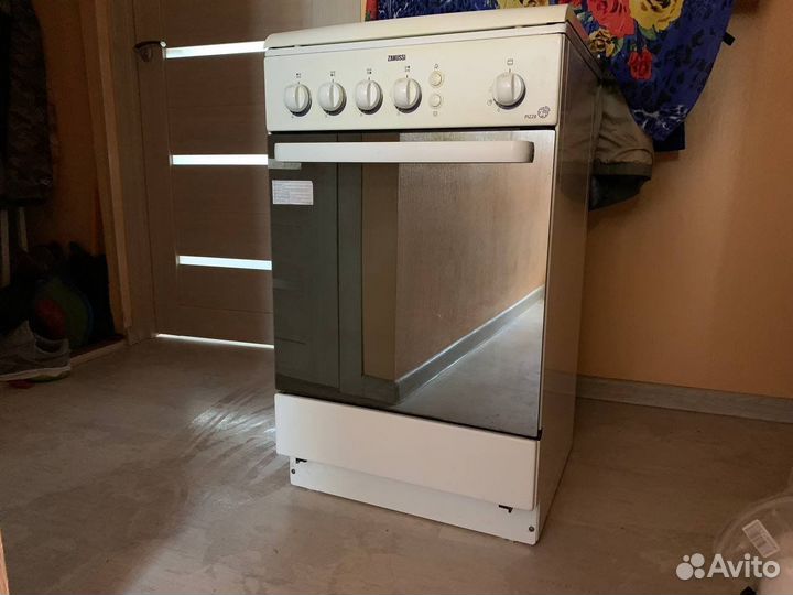 Газовая плитаzanussi электроподжиг