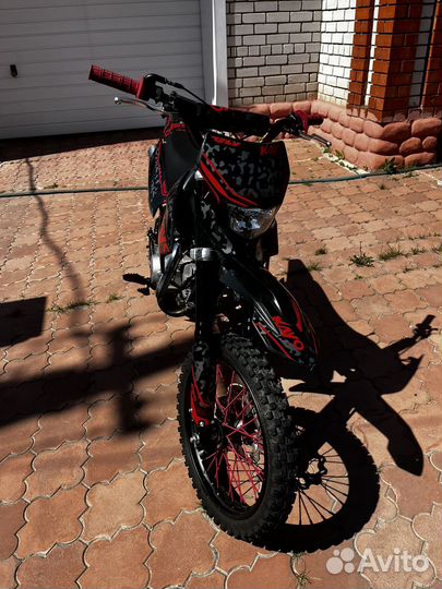 Kayo basic YX125EM rolling moto edition