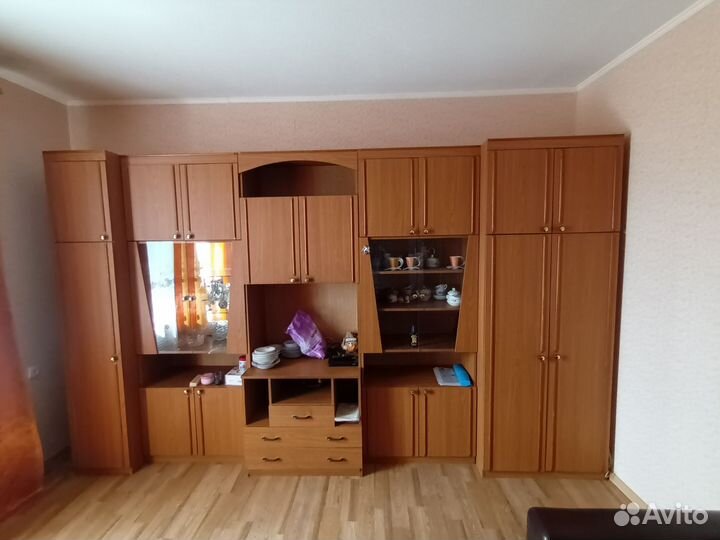 Стенка в гостинную