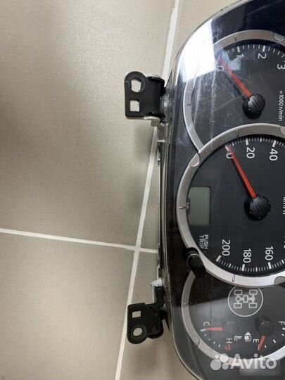 Панель приборов Mitsubishi L200