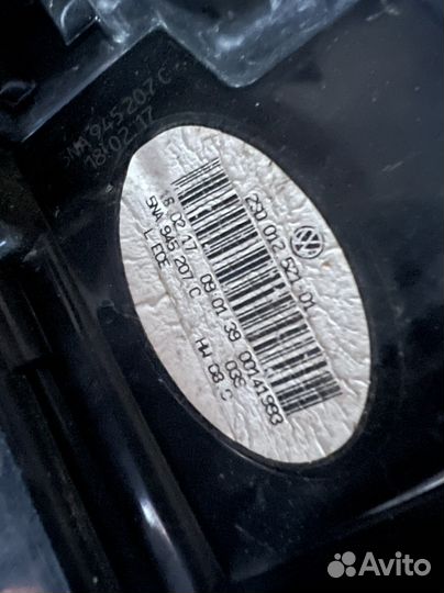 Задний левый фонарь на VW Tiguan 2016-2020