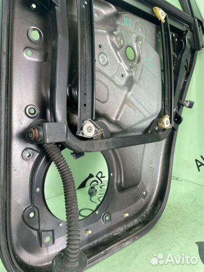 Рамка двери задняя левая Volkswagen Touareg 7L