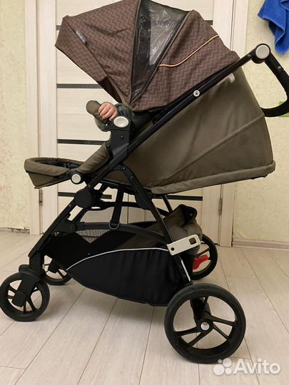 Прогулочная коляска