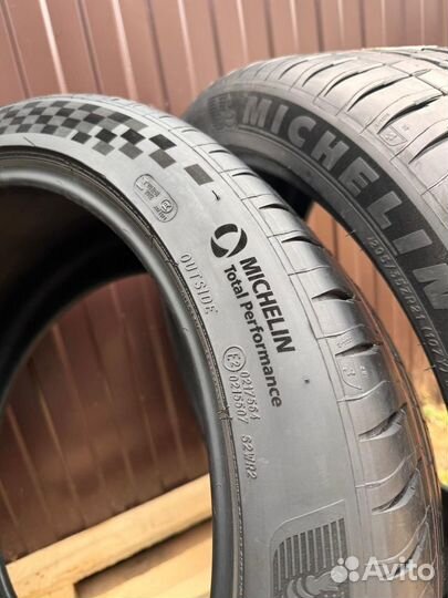 Michelin Pilot Sport 4 S 295/35 R21 и 315/30 R22