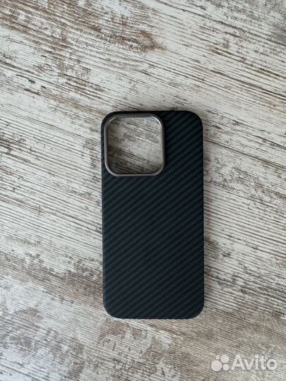 Чехол Pitaka на iPhone 15 Pro
