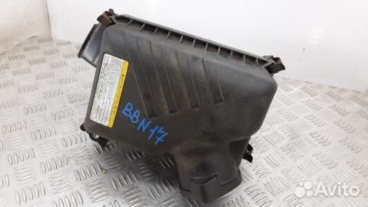 Корпус воздушного фильтра KIA sportage 2 (BBN17NQ0