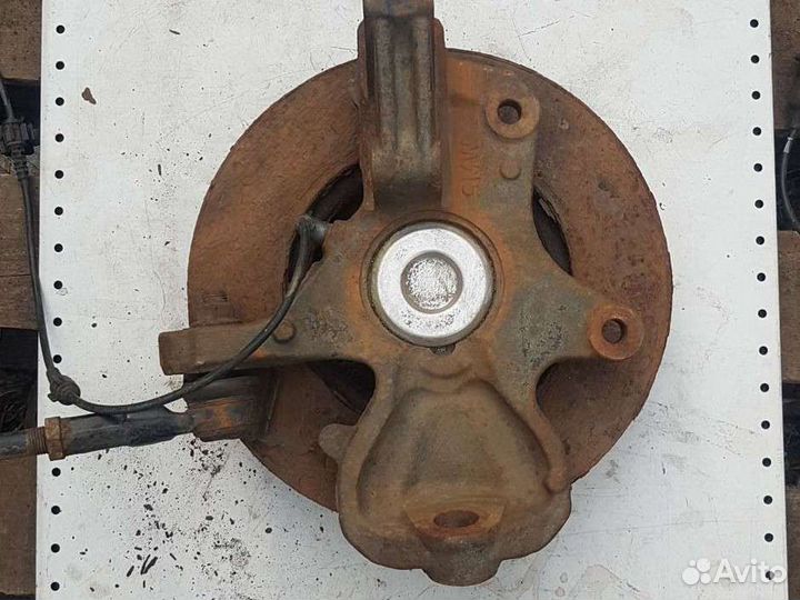 Поворотный кулак правый Sprinter W906