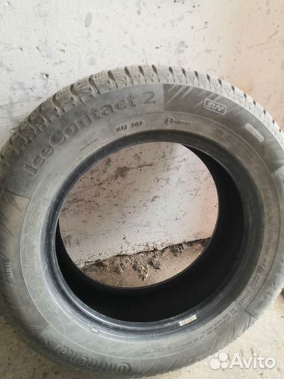 Continental IceContact 2 SUV 215/65 R16 102T