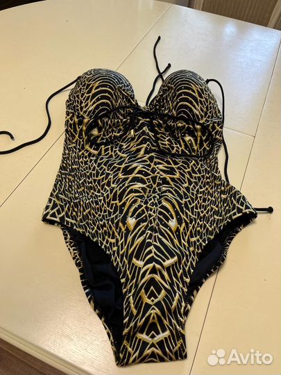 Купальник женский слитный 42 44