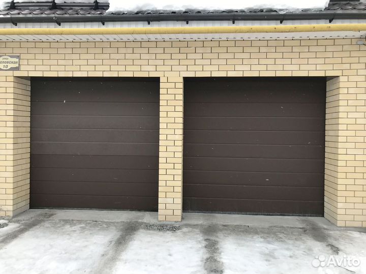 Секционные гаражные ворота Hormann херманlpu 3000*2500 мм