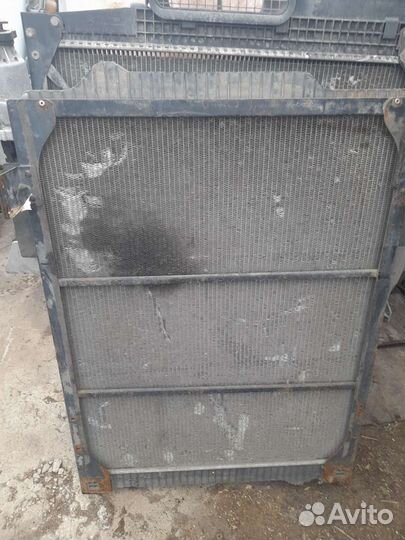 Радиатор основной на Hundai HD-250