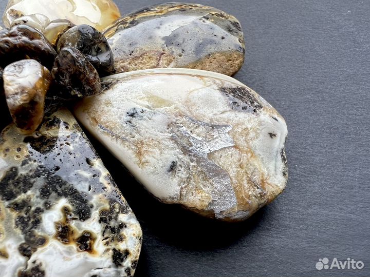 Брошь-кулон из натурального янтаря